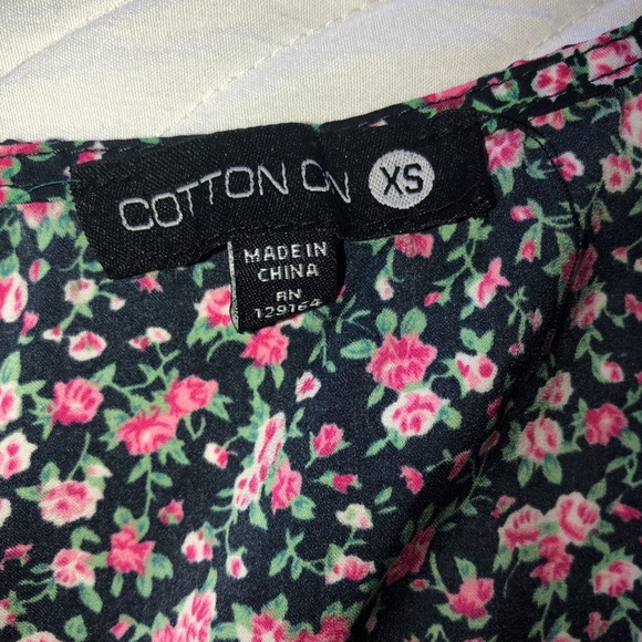 🌸FLORAL MIDI DRESS🌸 - Picture 5 of 5